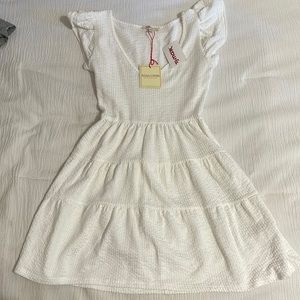 Women’s White Dress